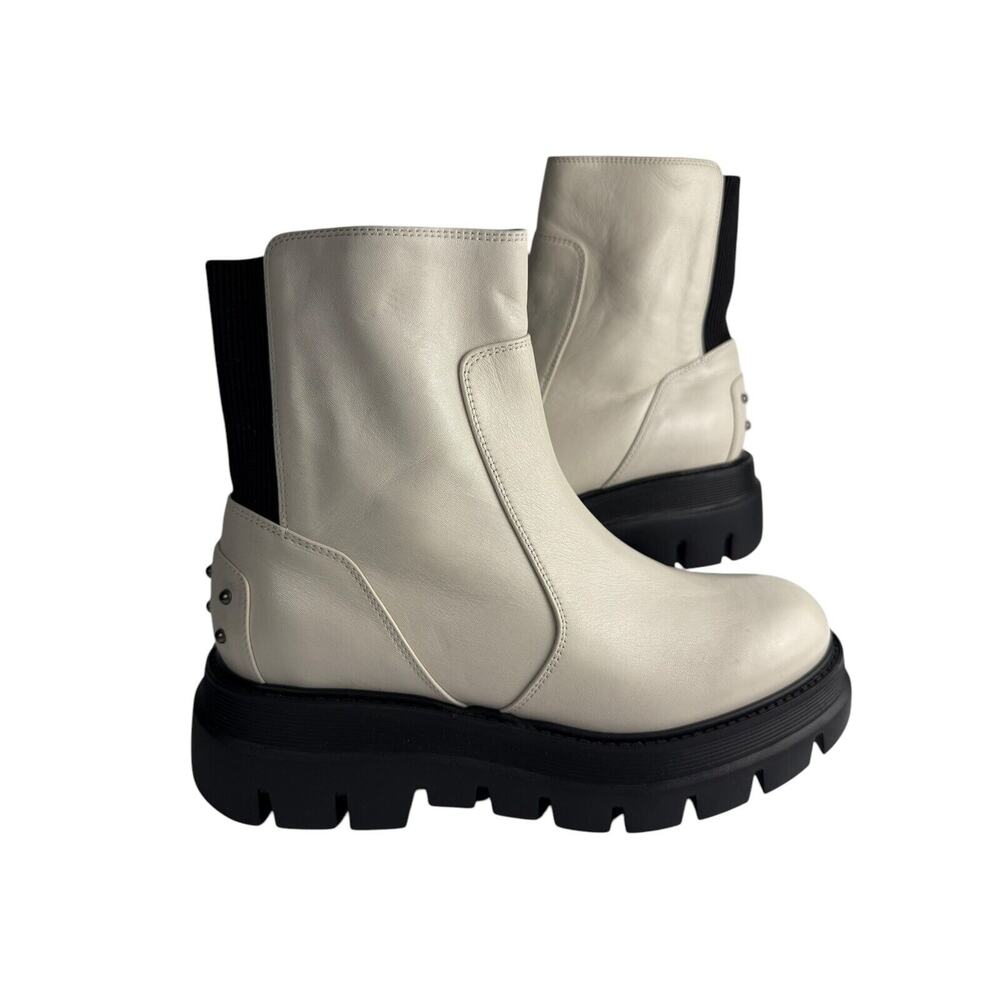Aquatalia Skyler Water Resistant Lug Sole Platform Boot Off White Size 8 NWOB